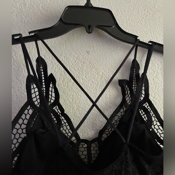 Bohemian Black Lace Cropped Bralette M - Picture 7 of 9